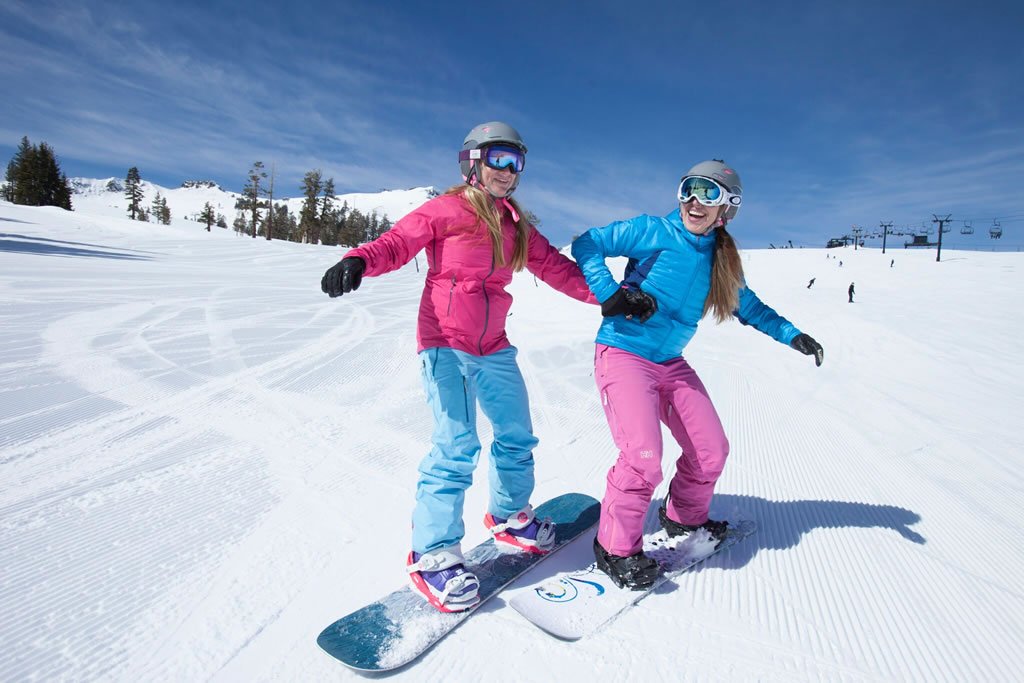 Where to Book the Best Mammoth Ski Lessons in 2026